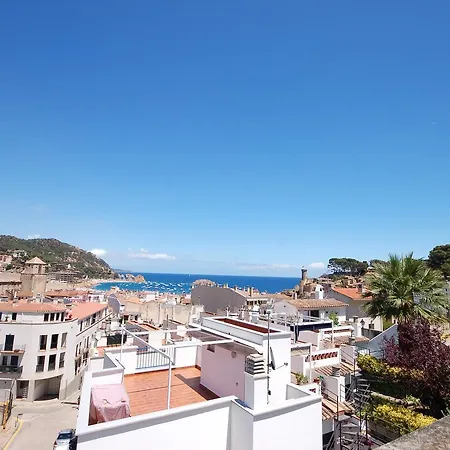 Lets Holidays Big Terrace House And 2 Parking Holiday home