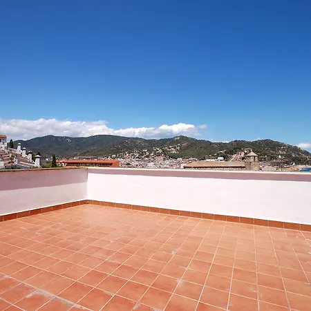Holiday home Lets Holidays Big Terrace House And 2 Parking *