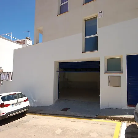 Lets Holidays Big Terrace House And 2 Parking Holiday home
