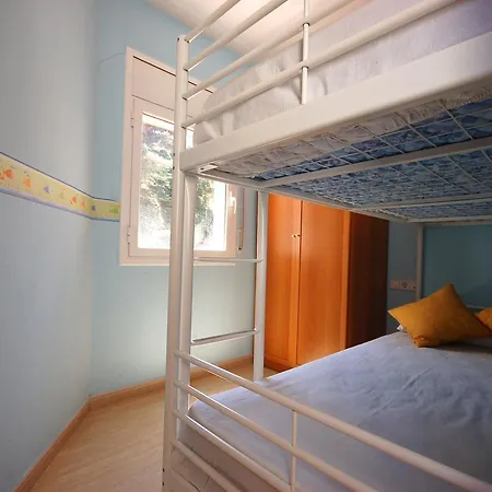 Lets Holidays Big Terrace House And 2 Parking Сasa de vacaciones